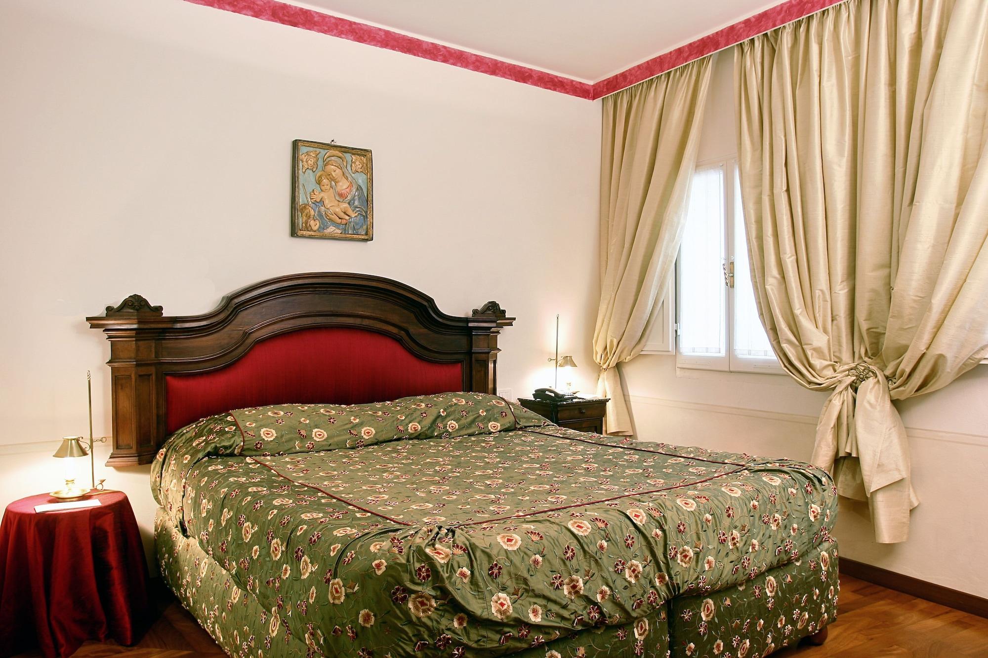 לינה וארוחת בוקר סיינה Residenza D'Epoca Campo Regio Relais מראה חיצוני תמונה