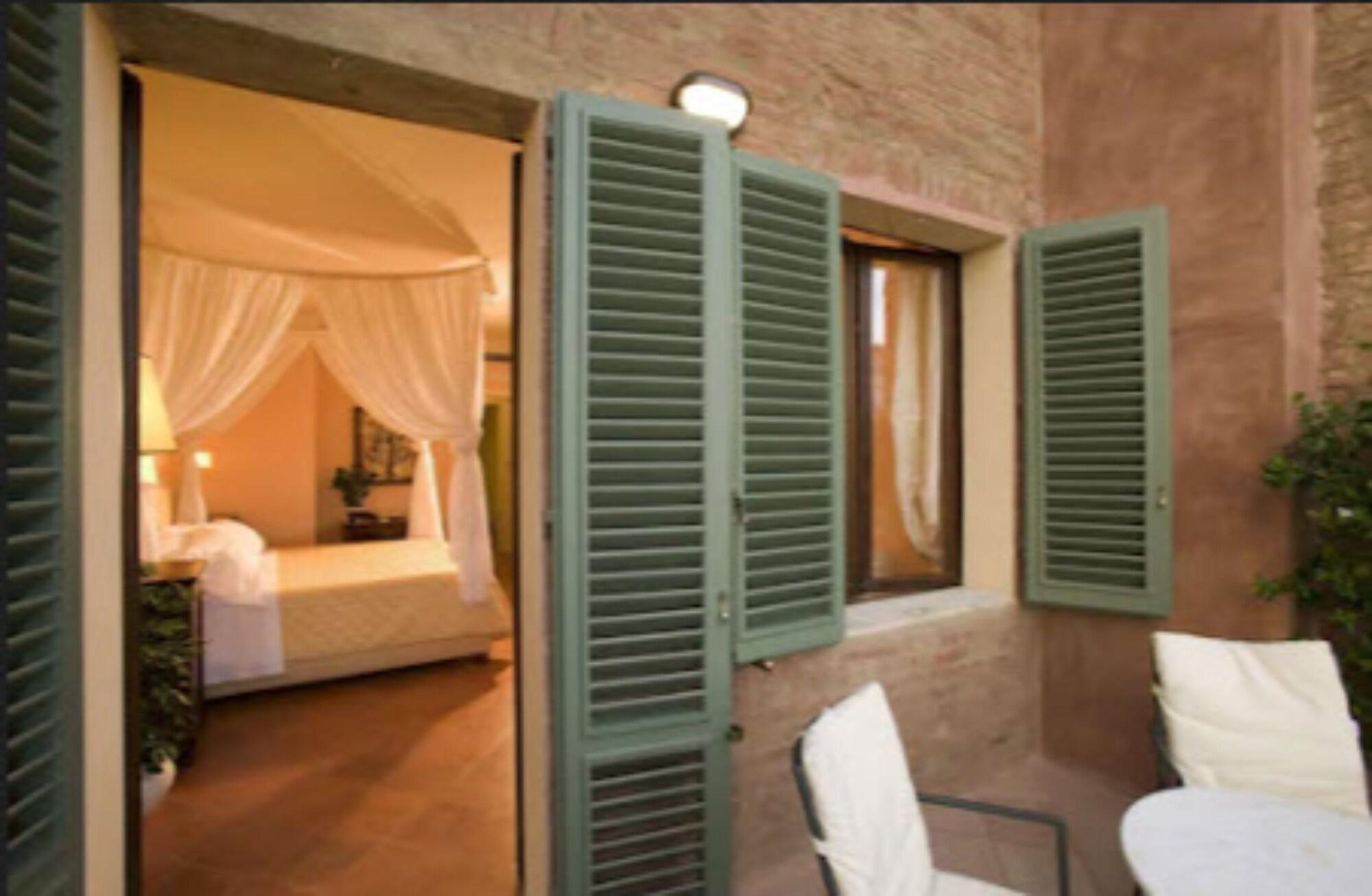 לינה וארוחת בוקר סיינה Residenza D'Epoca Campo Regio Relais חדר תמונה