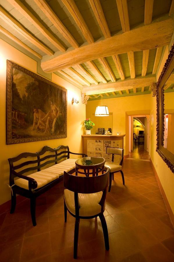 לינה וארוחת בוקר סיינה Residenza D'Epoca Campo Regio Relais מראה חיצוני תמונה